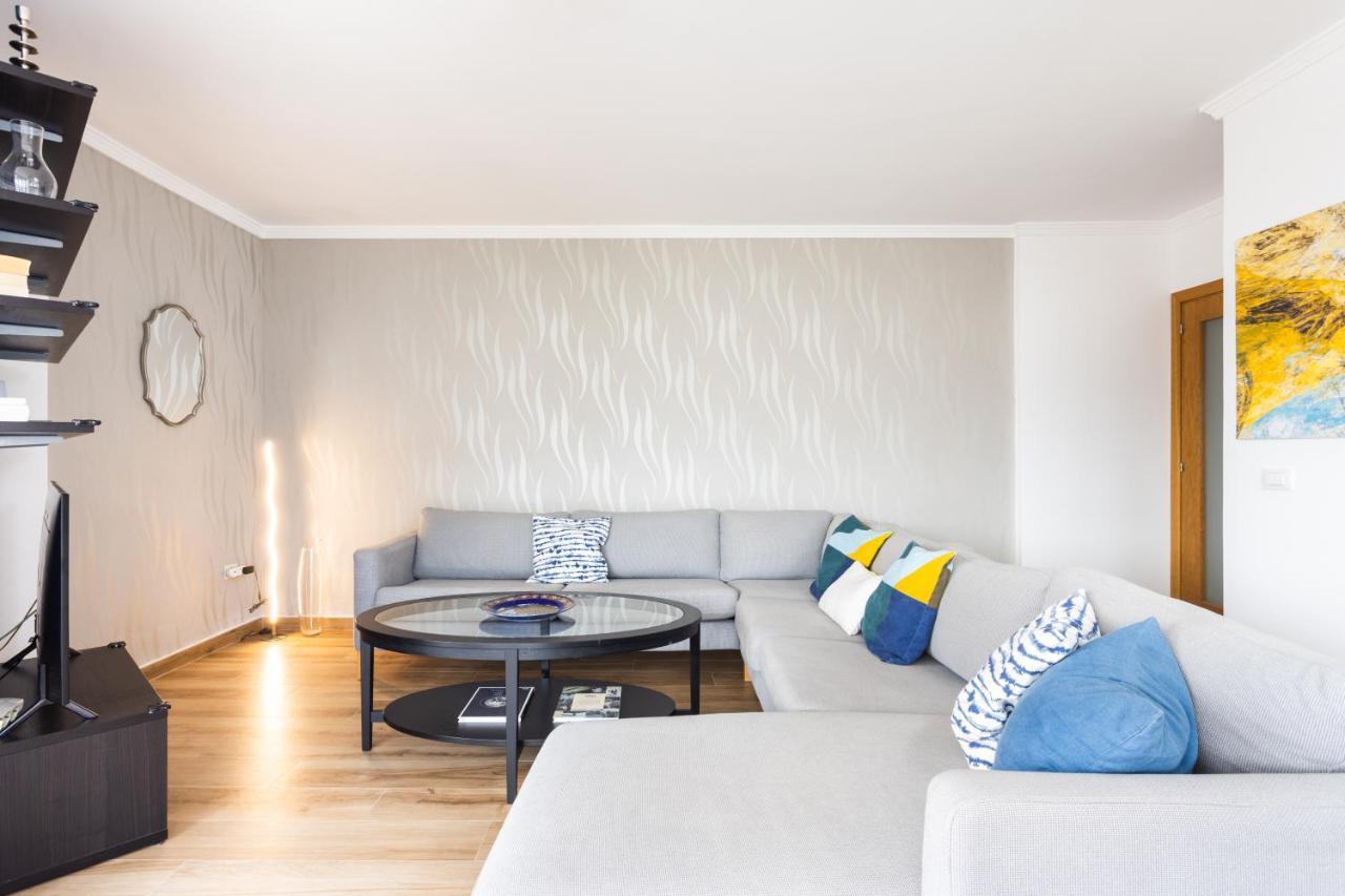 Home2Book Stunning Santa Cruz City Views ภายนอก รูปภาพ